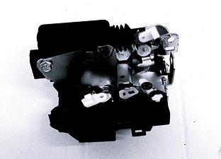 EGE KARAYEL 140 | KAPI KİLİDİ ÖN SOL EGK140 CLIO (01-10) ELEKTİRİKLİ 2FİŞLİ